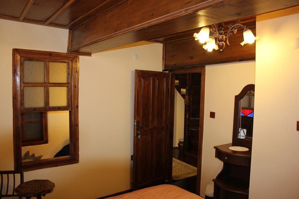 Papazin Konagi Hotel Ayvalik Room photo