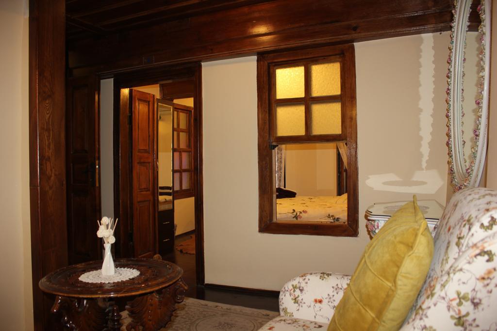Papazin Konagi Hotel Ayvalik Exterior photo
